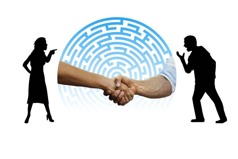 conflit associés SAS SARL